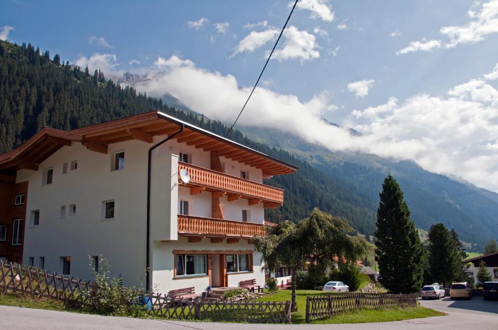 Appartements Schmalzerhof Gries im Sellrain Exterior photo