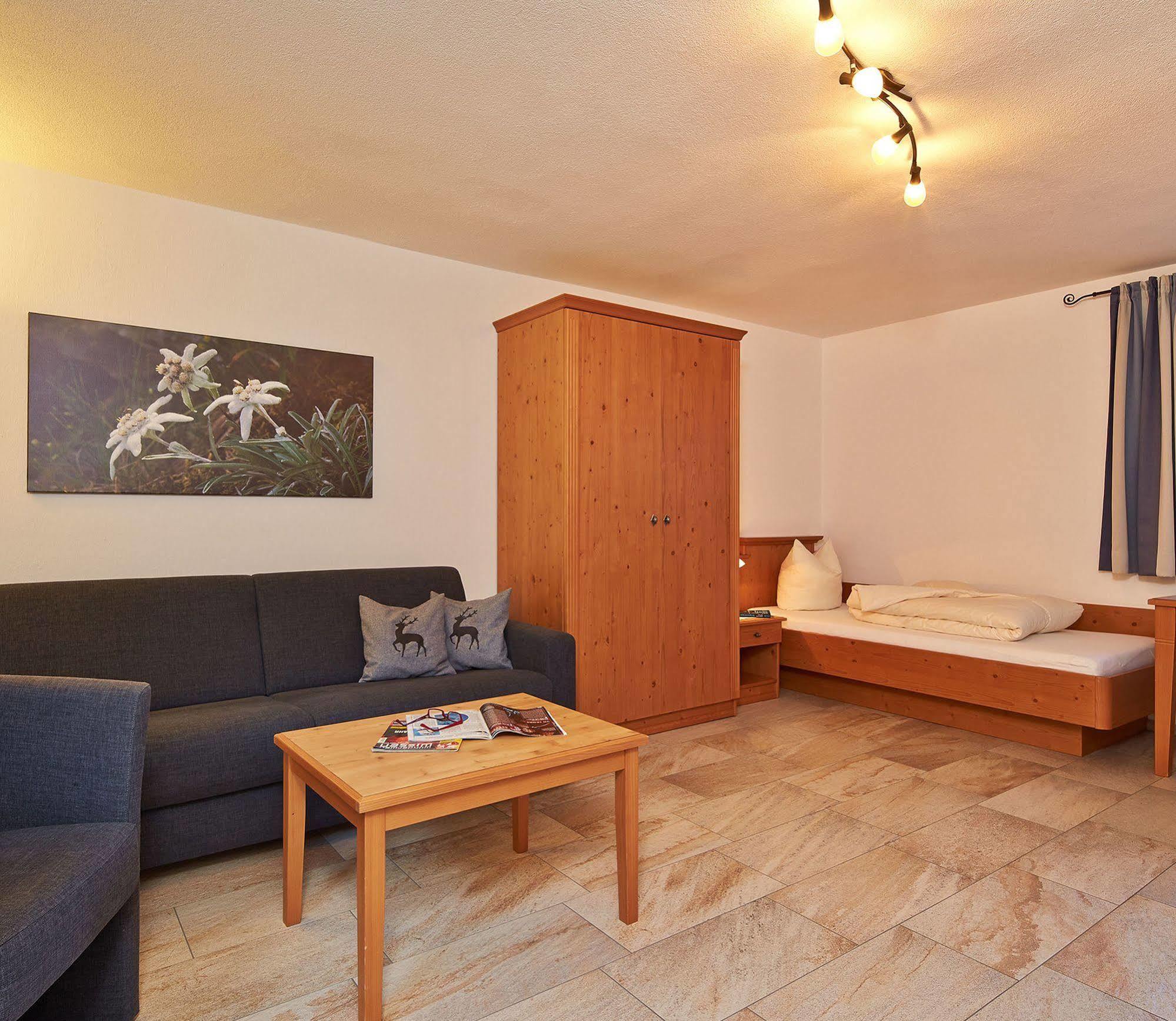 Appartements Schmalzerhof Gries im Sellrain Exterior photo